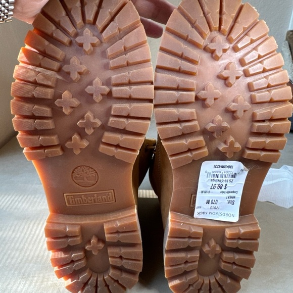 Timberland Women's Fold Down Waterproof Boots -A2MF6-Wheat Nubuck Leather Sz 7 - Picture 6 of 8